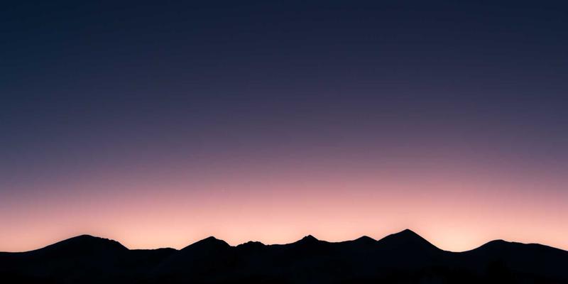 大学生创业避坑指南:警惕“赚钱、投资、加盟”三大陷阱,实现从0到1的跨越